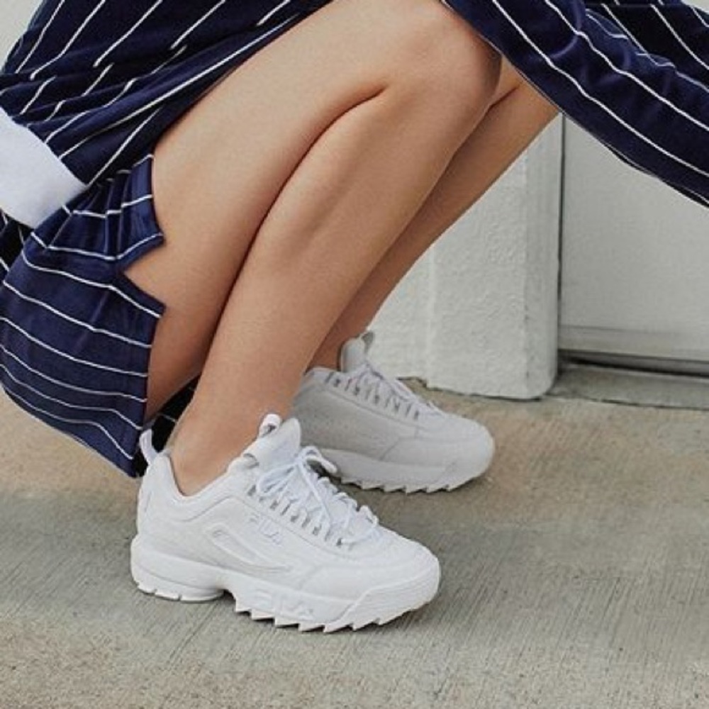 FILA Disruptor 2 Premium Mono Sneaker, 9